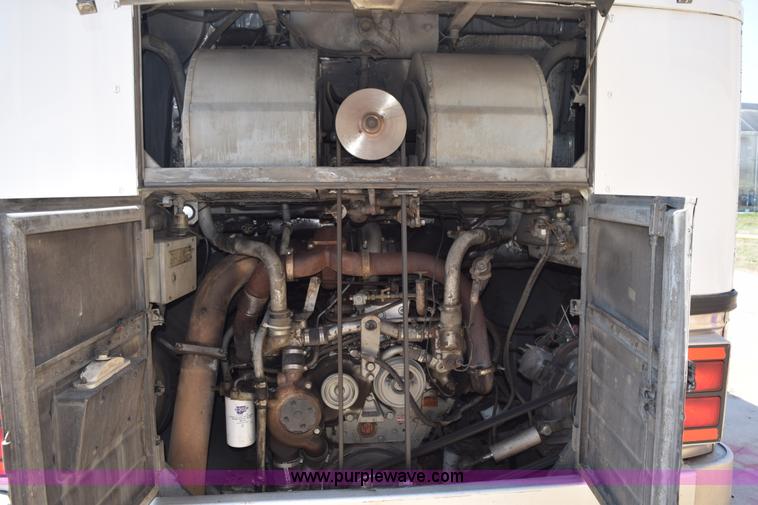 image for item K6106 1989 MCI 102C3 charter bus