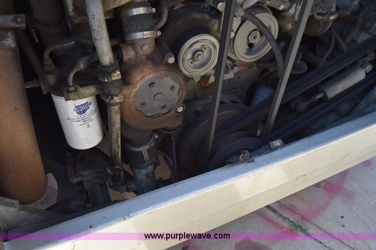 image for item K6106 1989 MCI 102C3 charter bus