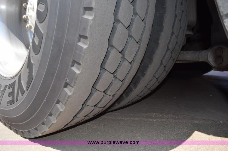 image for item K6106 1989 MCI 102C3 charter bus