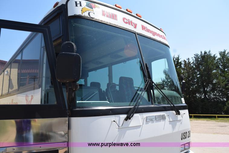 image for item K6106 1989 MCI 102C3 charter bus