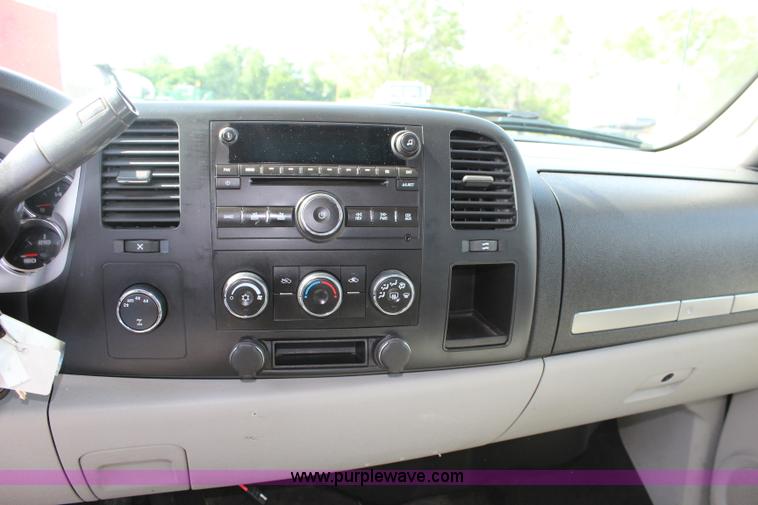 image for item K6930 2008 Chevrolet Silverado 1500 Ext. Cab pickup truck