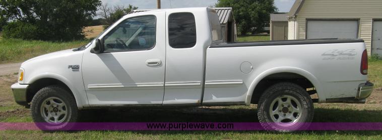 image for item K8611 1998 Ford F150 XLT SuperCab pickup truck