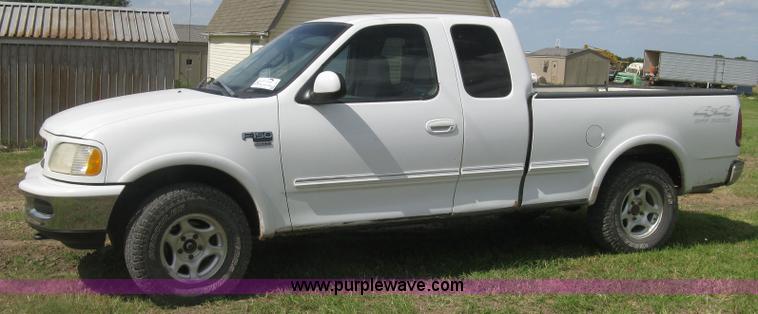 image for item K8611 1998 Ford F150 XLT SuperCab pickup truck