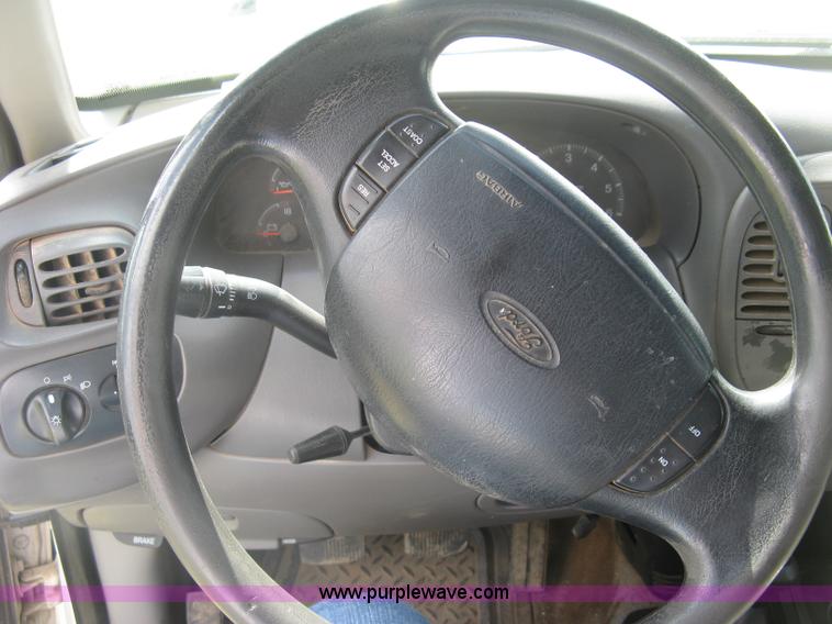 image for item K8611 1998 Ford F150 XLT SuperCab pickup truck