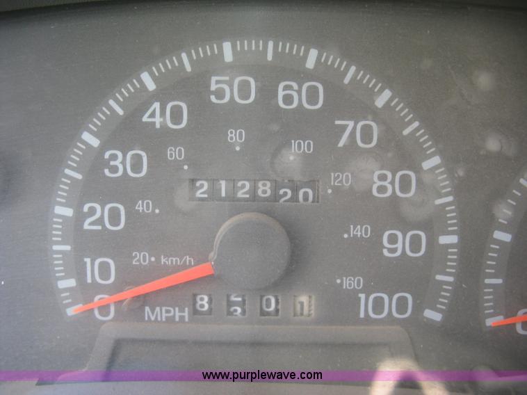 image for item K8611 1998 Ford F150 XLT SuperCab pickup truck