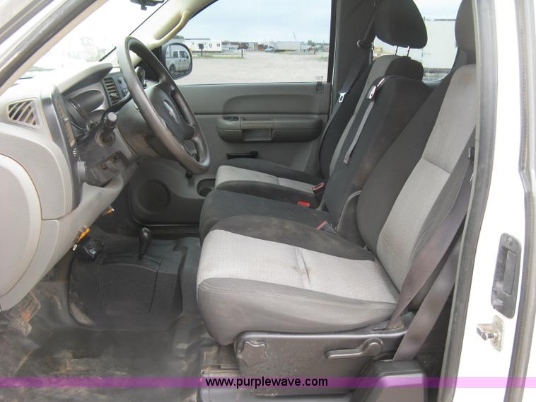 image for item K8643 2008 GMC Sierra 2500HD Ext. Cab pickup truck