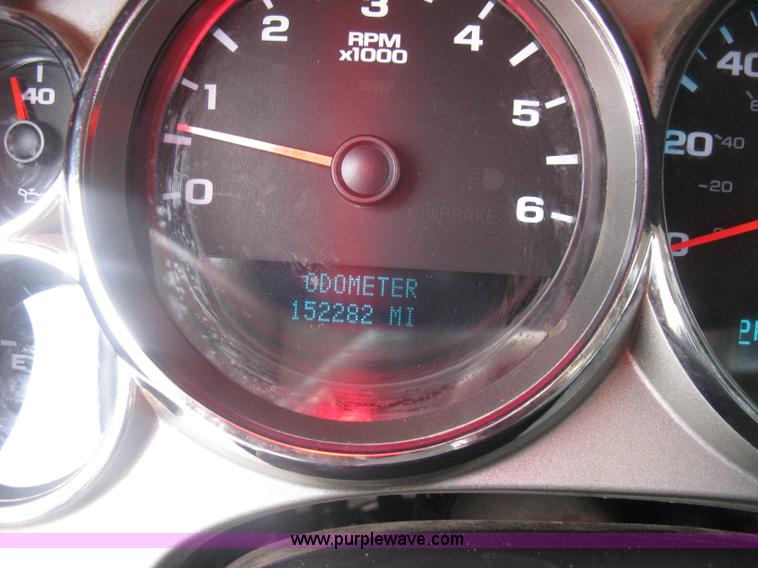 image for item K8643 2008 GMC Sierra 2500HD Ext. Cab pickup truck