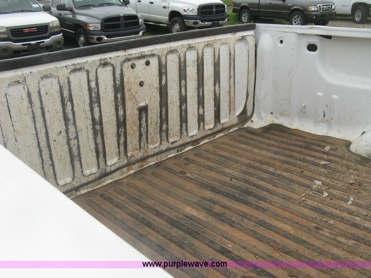 image for item K8643 2008 GMC Sierra 2500HD Ext. Cab pickup truck