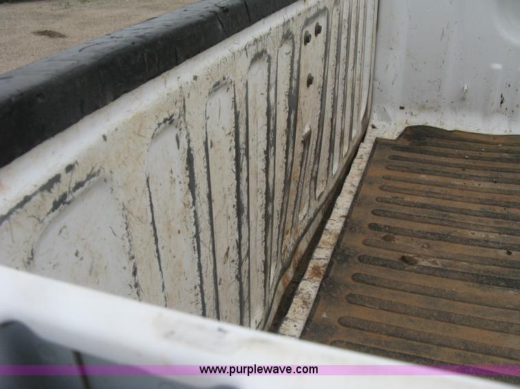 image for item K8643 2008 GMC Sierra 2500HD Ext. Cab pickup truck