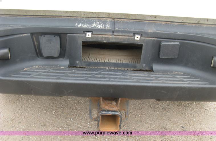 image for item K8643 2008 GMC Sierra 2500HD Ext. Cab pickup truck