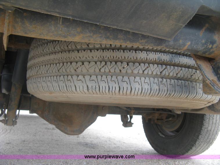 image for item K8643 2008 GMC Sierra 2500HD Ext. Cab pickup truck