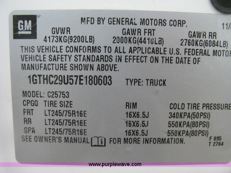 image for item K8644 2007 GMC Sierra Classic 2500HD Ext. Cab pickup truck