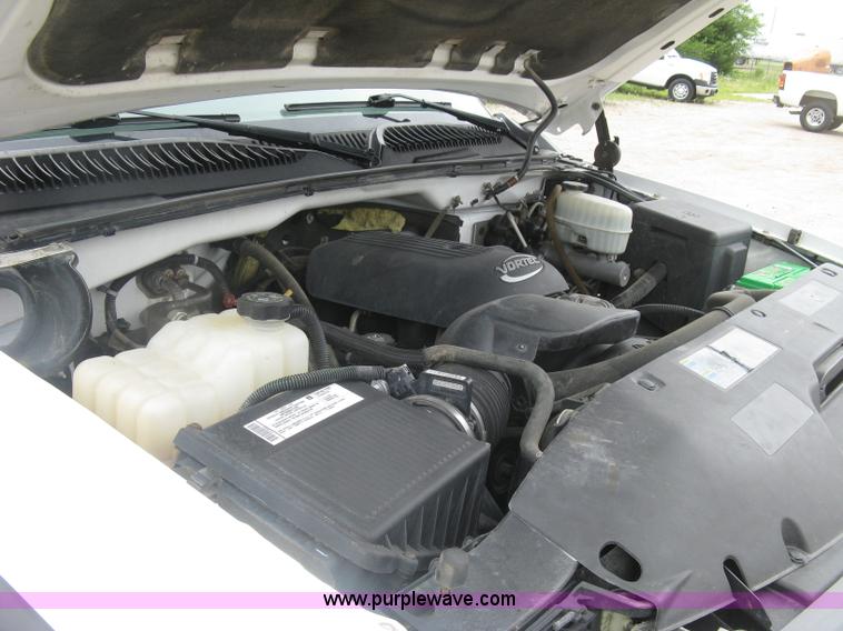 image for item K8644 2007 GMC Sierra Classic 2500HD Ext. Cab pickup truck