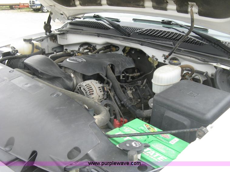 image for item K8644 2007 GMC Sierra Classic 2500HD Ext. Cab pickup truck