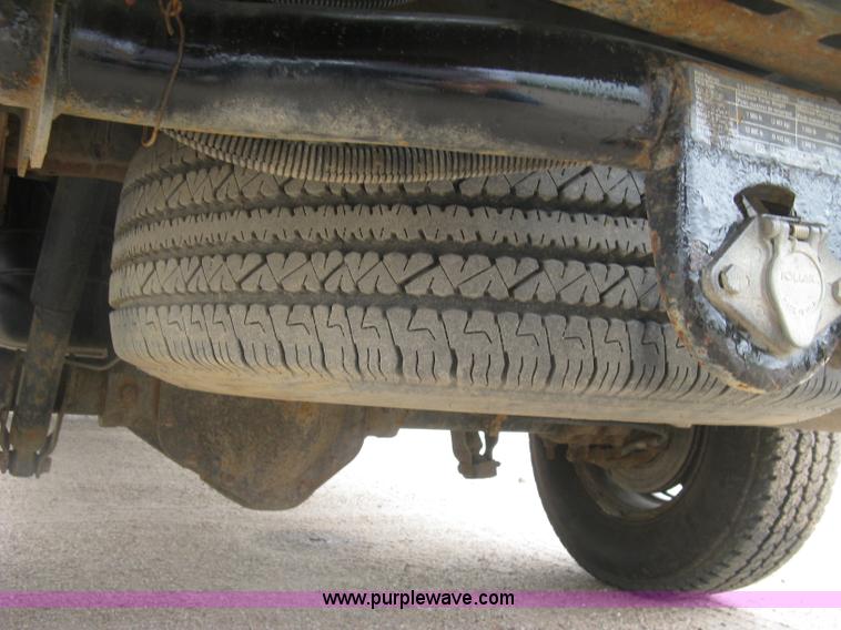 image for item K8644 2007 GMC Sierra Classic 2500HD Ext. Cab pickup truck