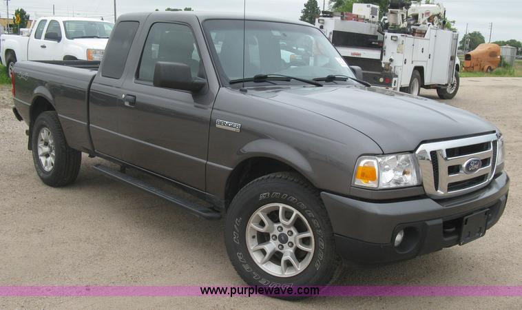 image for item K8646 2011 Ford Ranger XLT SuperCab pickup truck