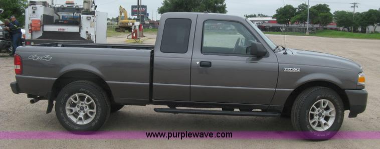 image for item K8646 2011 Ford Ranger XLT SuperCab pickup truck