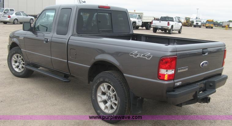 image for item K8646 2011 Ford Ranger XLT SuperCab pickup truck