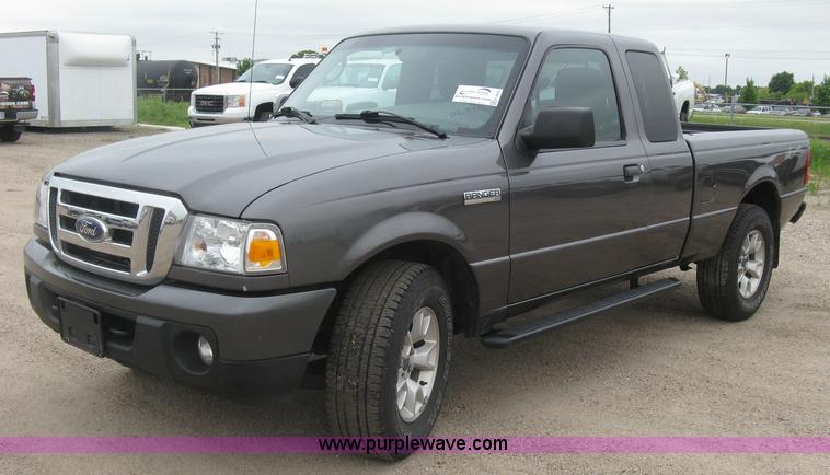 image for item K8646 2011 Ford Ranger XLT SuperCab pickup truck
