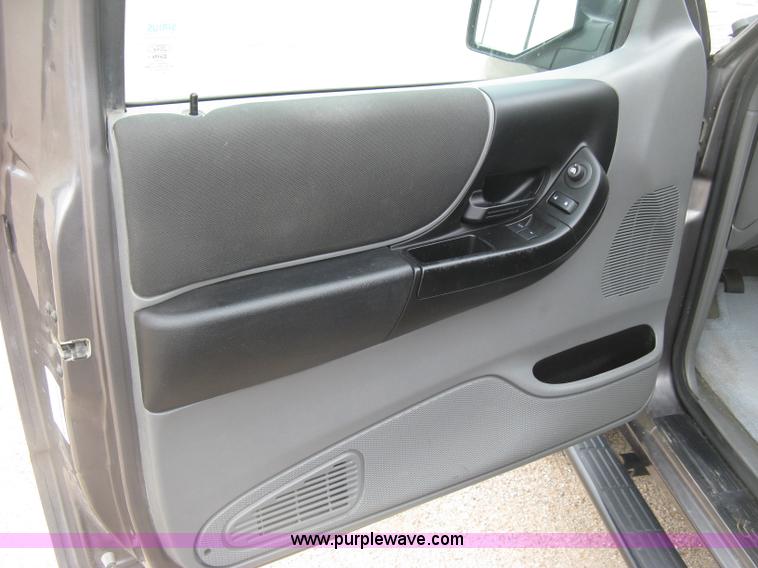 image for item K8646 2011 Ford Ranger XLT SuperCab pickup truck