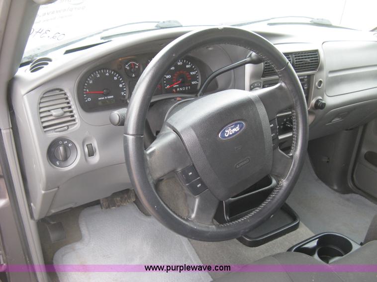 image for item K8646 2011 Ford Ranger XLT SuperCab pickup truck