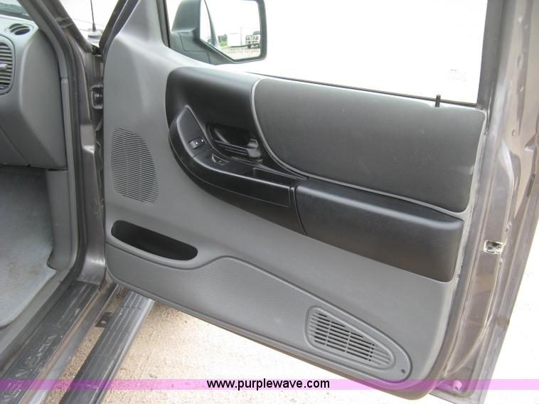 image for item K8646 2011 Ford Ranger XLT SuperCab pickup truck