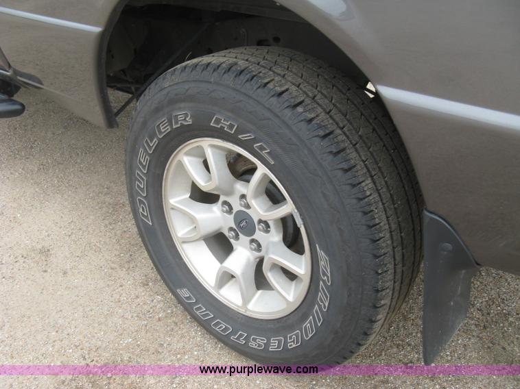 image for item K8646 2011 Ford Ranger XLT SuperCab pickup truck