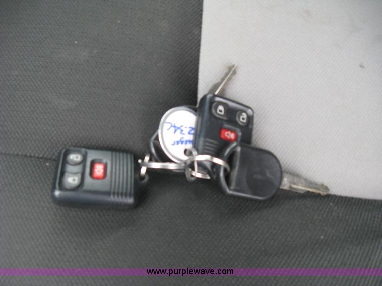 image for item K8646 2011 Ford Ranger XLT SuperCab pickup truck