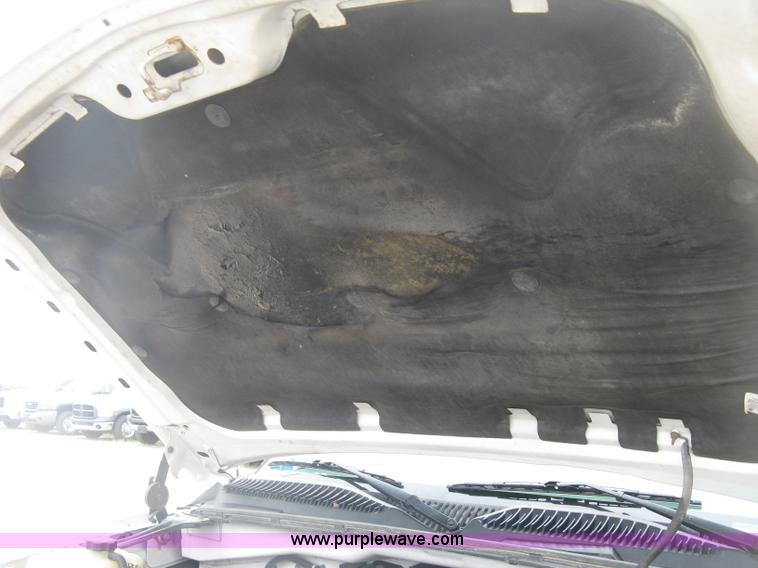 image for item K8647 2005 GMC Sierra 2500HD Ext. Cab pickup truck