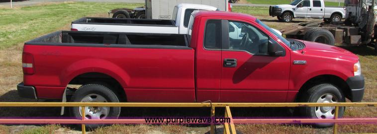 image for item L2504 2007 Ford F150 XL pickup truck