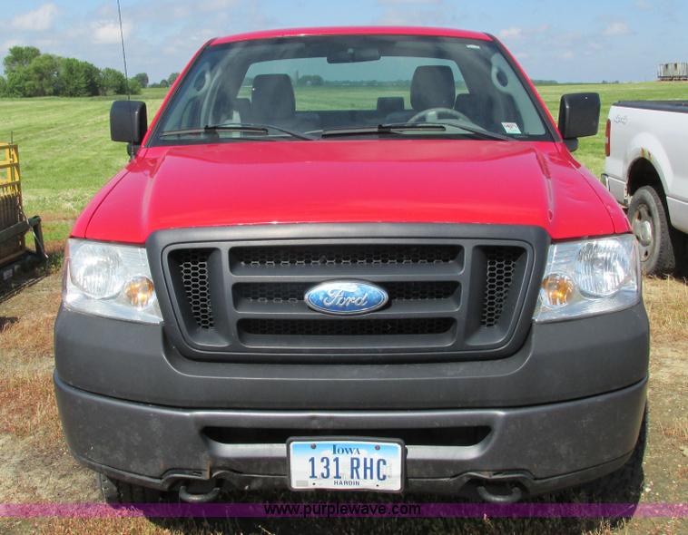 image for item L2504 2007 Ford F150 XL pickup truck