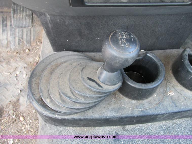 image for item L2504 2007 Ford F150 XL pickup truck