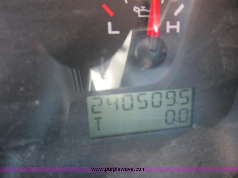 image for item L2504 2007 Ford F150 XL pickup truck