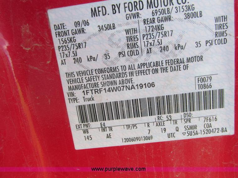 image for item L2504 2007 Ford F150 XL pickup truck