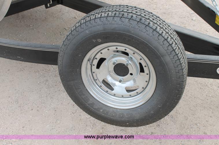 image for item L4255 2008 FSI Bennington 2275 tritoon boat