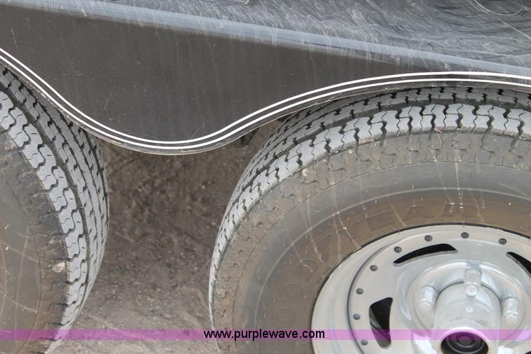 image for item L4255 2008 FSI Bennington 2275 tritoon boat