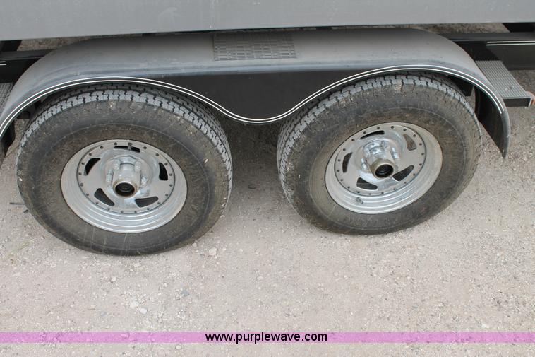 image for item L4255 2008 FSI Bennington 2275 tritoon boat