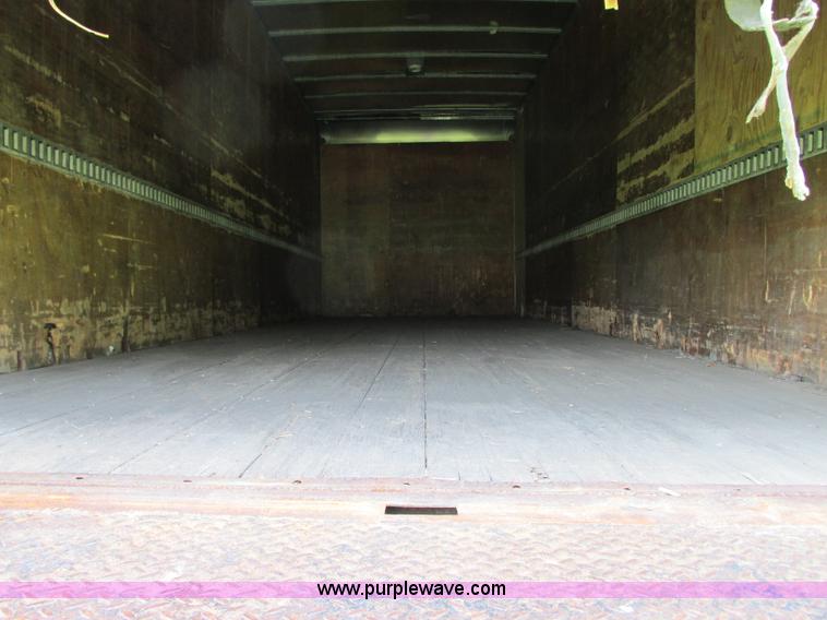 image for item R9322 2004 Freightliner FL70 box truck