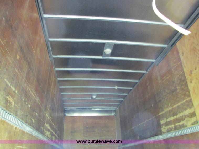 image for item R9322 2004 Freightliner FL70 box truck