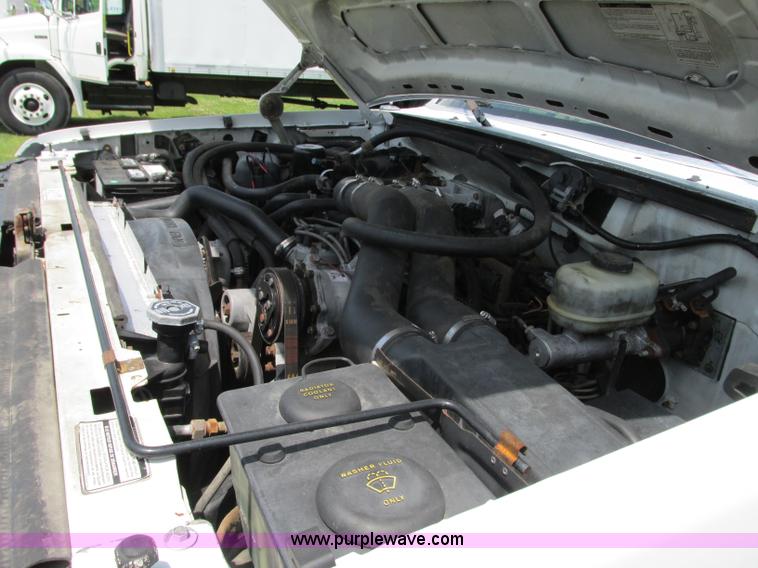 image for item R9323 1997 Ford F450 Super Duty flatbed truck