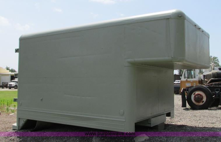 image for item R9324 Box truck bed