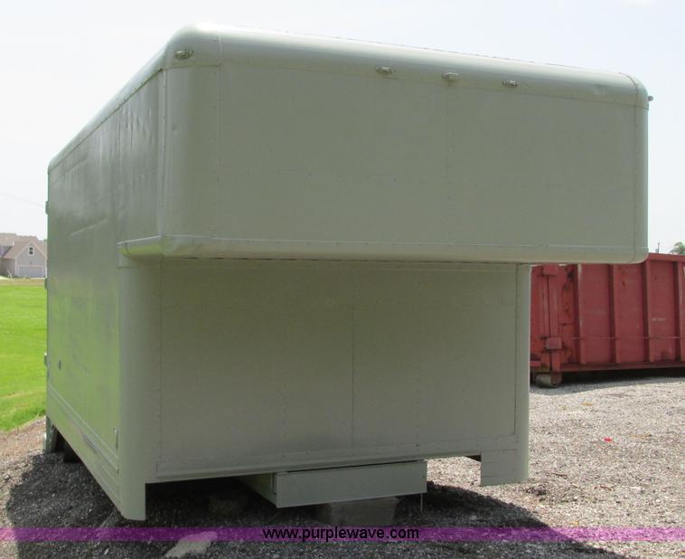 image for item R9324 Box truck bed