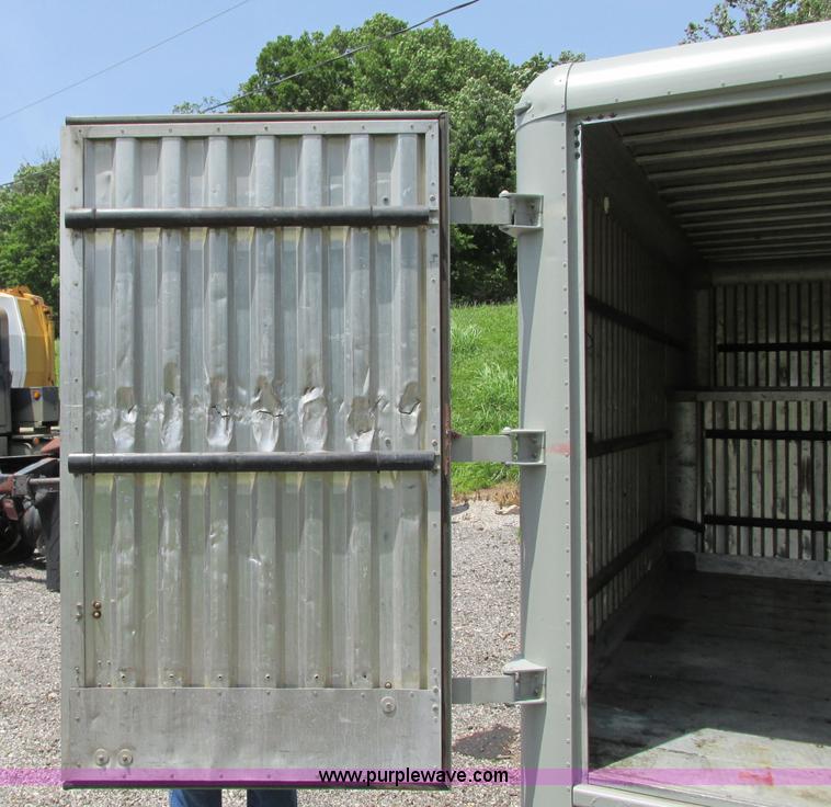 image for item R9324 Box truck bed