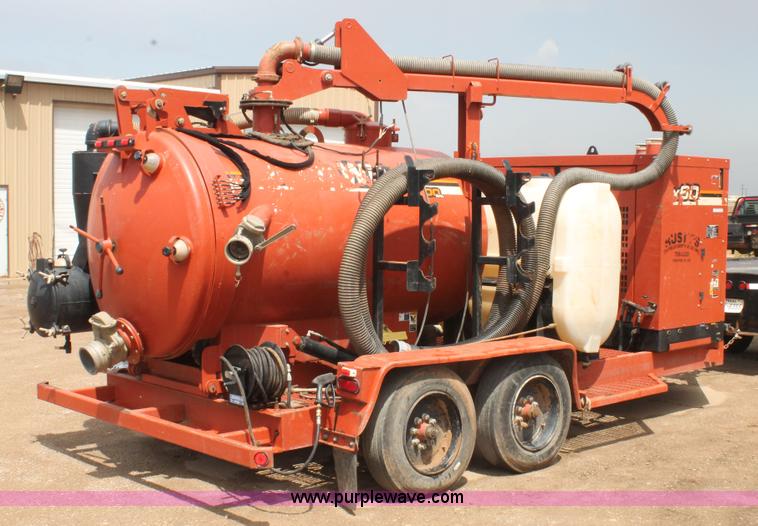 image for item AO9530 2011 Hydrovac FX60 vacuum trailer