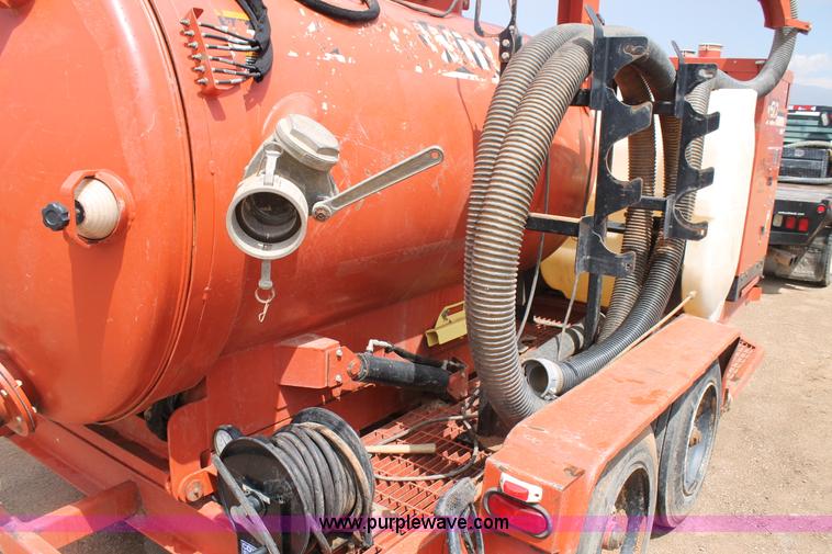 image for item AO9530 2011 Hydrovac FX60 vacuum trailer