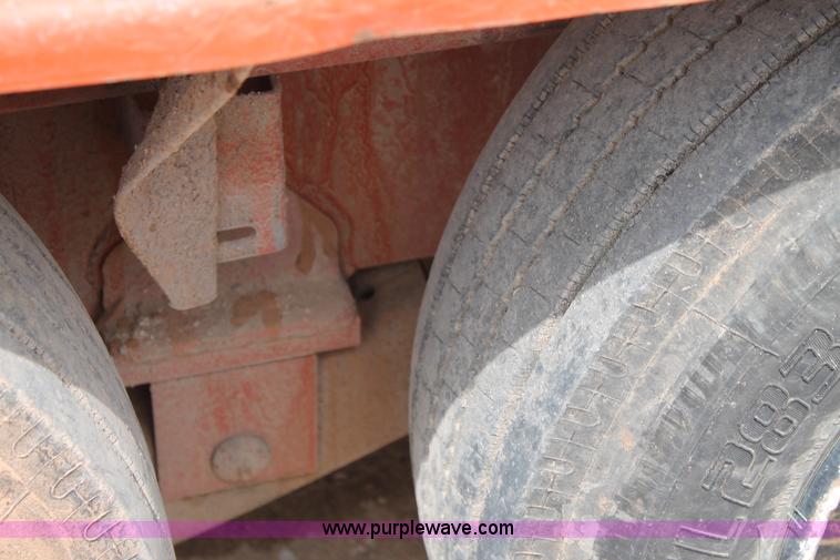 image for item AO9530 2011 Hydrovac FX60 vacuum trailer