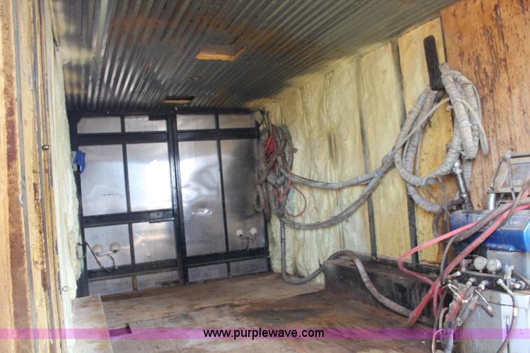 image for item AO9531 2003 B&W polyurethane foam application trailer