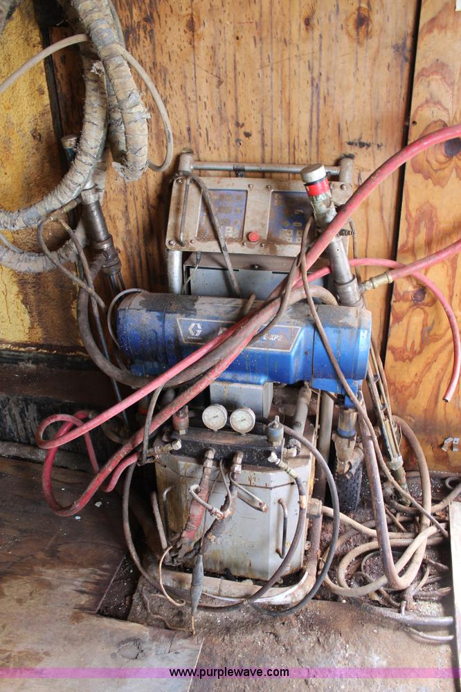 image for item AO9531 2003 B&W polyurethane foam application trailer