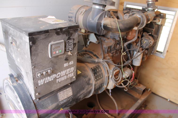 image for item AO9532 2013 Carry-On trailer with polyurea application proportioner