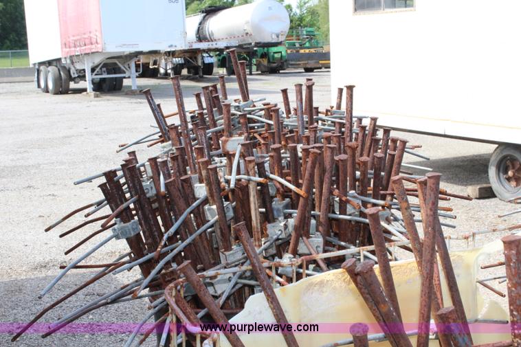 image for item BO9290 Approximately 700 string line parts